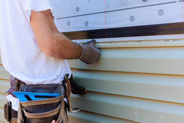 Trusted Emergency Siding Repair service in Tewksbury, MA - Creative Siding